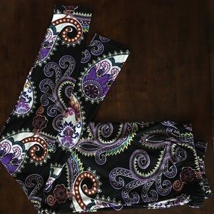 Buttery soft plus size leggings- paisley print